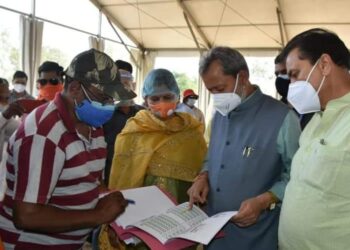 मुख्यमंत्री ने किया आइडीपीएल कोविड केयर सेंटर का निरीक्षण