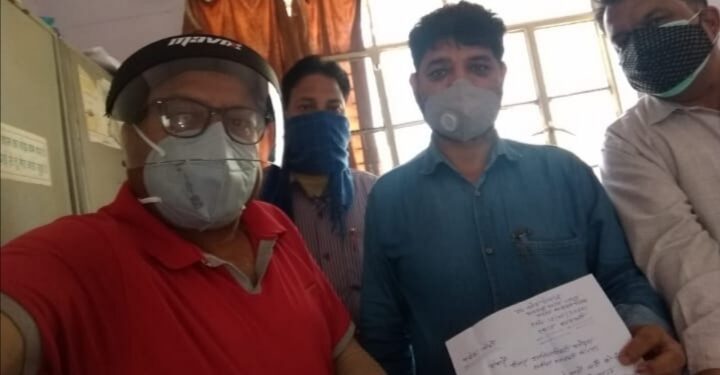 आपदा से आये मलबे को साफ करने SDM को ज्ञापन