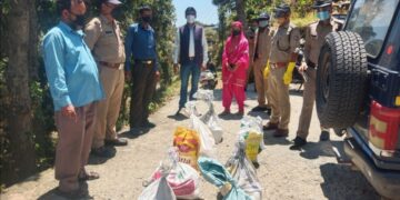 विधायक धनसिंह नेगी ने चम्बा ब्लॉक के ग्राम सिलकोटी में भेजे राशन किट