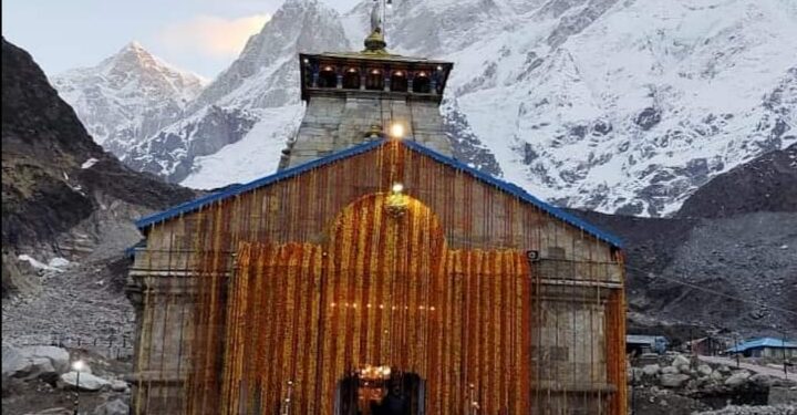 विधि विधान पूर्वक मंत्रोचारण के साथ खुले केदारनाथ के कपाट