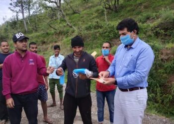 भाजपा जिला उपाध्यक्ष ने किया केमर पट्टी के कोठियाडा, मयकोट आदि गांवों का भ्रमण