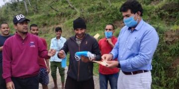 भाजपा जिला उपाध्यक्ष ने किया केमर पट्टी के कोठियाडा, मयकोट आदि गांवों का भ्रमण