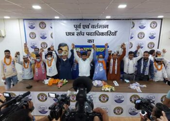 कर्नल अजय कोठियाल के नेतृत्व में कई नेता-छात्र नेता आप में शामिल