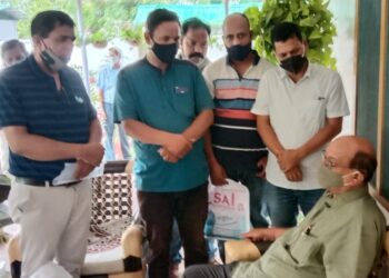 पुरानी पेंशन की मांग, शिक्षक संगठन ने सुबोध उनियाल जी को दिया ज्ञापन