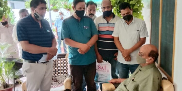 पुरानी पेंशन की मांग, शिक्षक संगठन ने सुबोध उनियाल जी को दिया ज्ञापन