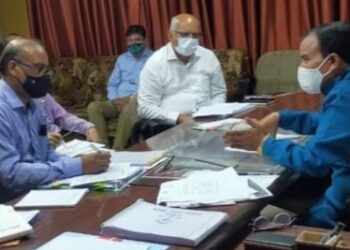 डॉ. धनसिंह रावत ने की निर्माणाधीन मोटर मार्गों की समीक्षा