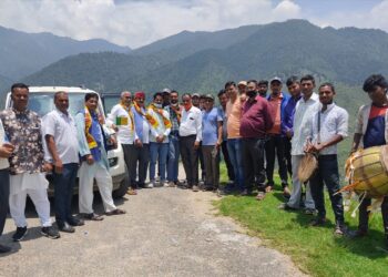 समाजसेवी दर्शनलाल आर्य ने किया घंटाकरण देवता मंदिर के नव निर्माण का शिलान्यास