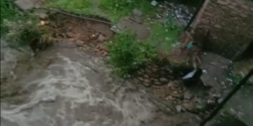 भिलंग क्षेत्र में हुई मूसलाधार बारिश और ओलावृष्टि