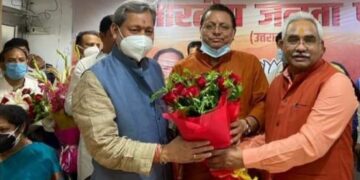 नाम और काम के चलते अनुभव वालों को पीछे छोड़ने में कामयाब रहे पुष्कर सिंह धामी
