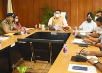 आपदा की स्थिति में अलर्ट मोड में रहें अधिकारी : CM