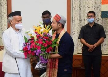 पवनदीप राजन ने लिया महाराष्ट्र के राज्यपाल भगतसिंह कोश्यारी जी का आशीर्वाद