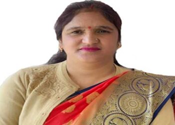 बूथ सत्यापन अभियान के दौरान ब्लॉक प्रमुख बसुमती घनाता ने सुनी ग्रामीणों की समस्याएं