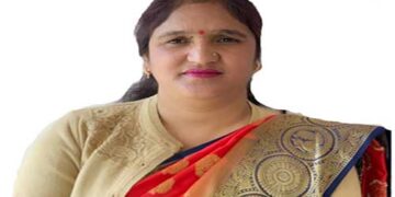 बूथ सत्यापन अभियान के दौरान ब्लॉक प्रमुख बसुमती घनाता ने सुनी ग्रामीणों की समस्याएं