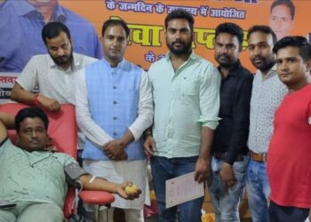 भाजयुमो टिहरी द्वारा मुनिकीरेती लगा ब्लड डोनेशन कैम्प