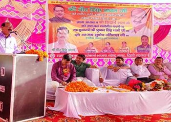 नरेंद्रनगर मंडी अध्यक्ष वीर सिंह रावत और उपाध्यक्ष पर सिद्धार्थ ने ली शपथ