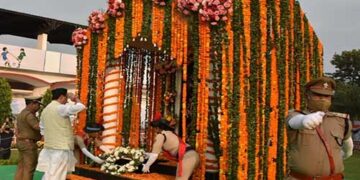 पुलिस स्मृति दिवस पर CM ने दी शहीदों को पुष्प श्रद्धांजलि