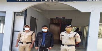 अध्यापक पर मारपीट का आरोपी अरेस्ट