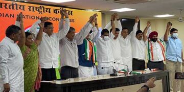 परिवहन मंत्री यशपाल आर्य और संजीव आर्य कांग्रेस में शामिल