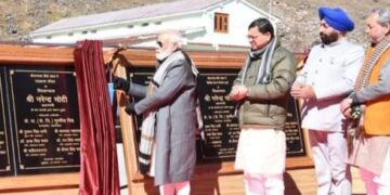 केदारनाथ में प्रधानमंत्री ने किया 400 करोड़ की योजनाओं का लोकार्पण और शिलान्यास