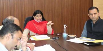 DM ने की निर्वाचक नामावलियों के विशेष कार्यक्रम की समीक्षा