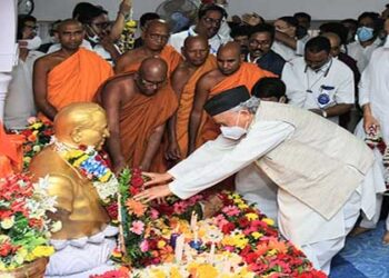 राज्यपाल भगतसिंह कोश्यारी जी ने दी डॉ. बाबासाहेब को श्रद्धांजलि