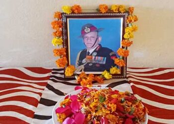 पूर्व विधायक ओमगोपाल रावत सहित सैकड़ों लोगों ने दी बिपिन रावत जी को श्रद्धांजलि