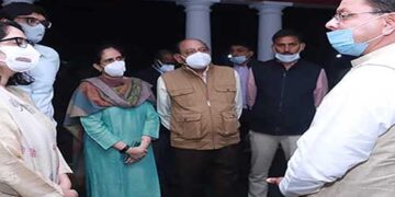 मुख्यमंत्री धामी ने बिपिन रावत जी के परिवार जनों से भेंट कर प्रकट की संवेदना
