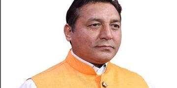 नरेंद्रनगर में भाजपा को झटका, दिल्ली पहुंचे ओमगोपाल रावत !