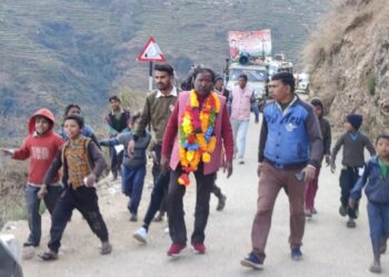 ताबड़तोड़ जनसंपर्क के बूते घनसाली विधानसभा सीट पर कांग्रेस ने झोंकी ताकत