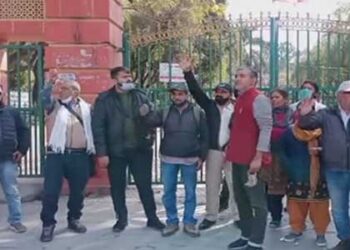 पत्रकार किशोर ह्यूमन की गिरफ्तारी के विरोध में प्रदर्शन