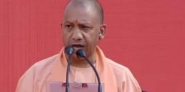 योगी आदित्‍यनाथ ने ली दूसरी बार मुख्‍यमंत्री के रूप में शपथ ली
