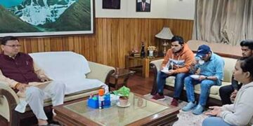 यूक्रेन से लौटे उत्तराखण्ड के बच्चों के साथ मुख्यमंत्री धामी ने दिल्ली में की मुलाकात