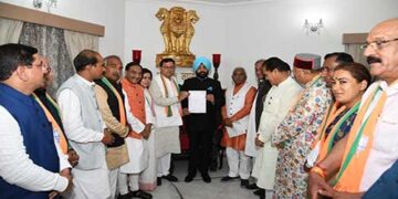 राज्यपाल को सौंपा गया धामी सरकार के गठन का अनुरोध पत्र