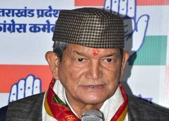 विजयी का जश्न मनाने की भावना से मतगणना स्थल पहुंचे कांग्रेसी, सत्ता में वापसी नहीं कर रही भाजपा : हरीश रावत