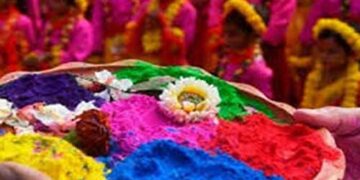 इस होली पर बन रहा खास संयोग, राशि के अनुसार खेलें रंगों की होली