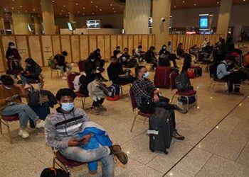 डॉक्टर बनने के लिए इसलिए विदेश जाते हैं भारतीय छात्र