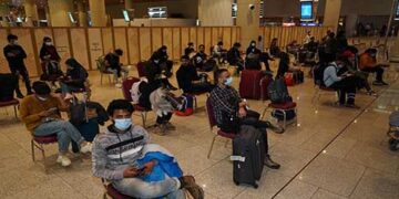 डॉक्टर बनने के लिए इसलिए विदेश जाते हैं भारतीय छात्र