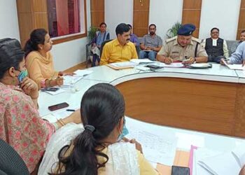 सीएससी सेंटरों में प्रमाण पत्रों की रेट लिस्ट का करें नियमित निरीक्षण करें