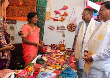 मुख्यमंत्री श्री धामी ने किया मसूरी में डिजिटल प्रदर्शनी व सेमिनार का उद्घाटन