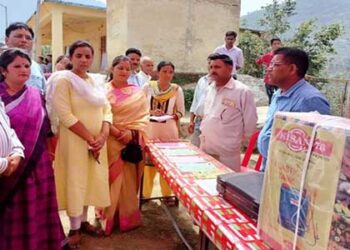 सरकार की योजनाओं का लाभ उठाएं लोग : ब्लॉक प्रमुख जाखणीधार