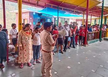 ‘नशीले पदार्थों को ना, जिंदगी को हाँ’ टिहरी पुलिस का जागरूकता अभियान जोरों पर