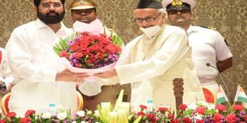 एकनाथ शिंदे बने महाराष्ट्र के CM, भाजपा ने चौंकाया