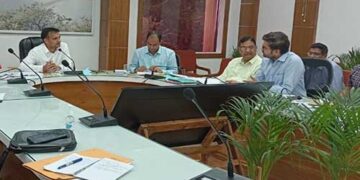 सड़क हादसों को रोकने DM टिहरी ने बताया एक्शन प्लान