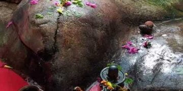 कोटेश्वर महादेव मंदिर में श्रावण के सोमवार को लगता है भक्तों का तांता