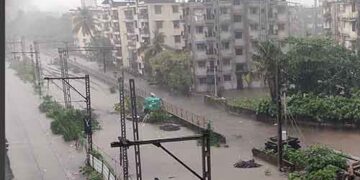 भारी बारिश से मायानगरी मुंबई तरबतर