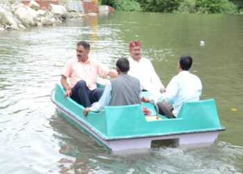 विधायक किशोर उपाध्याय ने किया पीपलेश्वर महादेव अमृत सरोवर वाटर चिल्ड्रन पार्क का उद्घाटन