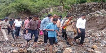 अवरुद्ध हुए मार्गों को तत्काल खोलने व वैकल्पिक मार्ग की व्यवस्था के निर्देश