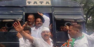 महंगाई के हल्ला बोल, देहरादून में गरजे टिहरी के कांग्रेसी