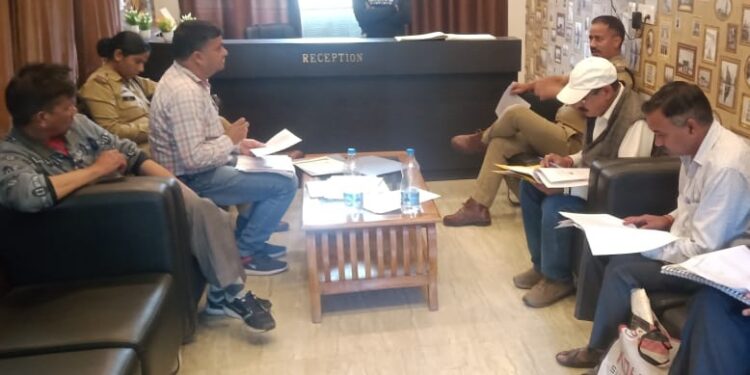 जनपद टिहरी के होटल रिजॉर्ट का शुरू हुआ निरीक्षण