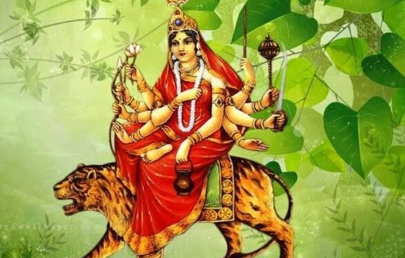 भक्तों को साहस और वीरता का अहसास कराती हैं माँ चन्द्रघंटा